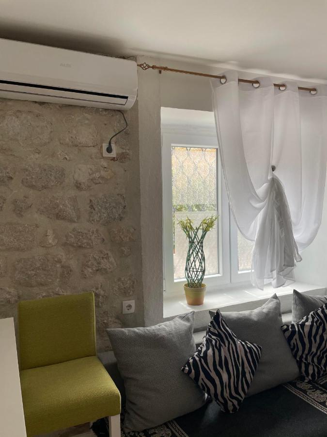 Cozy Little House Kotor Apartment Exterior photo